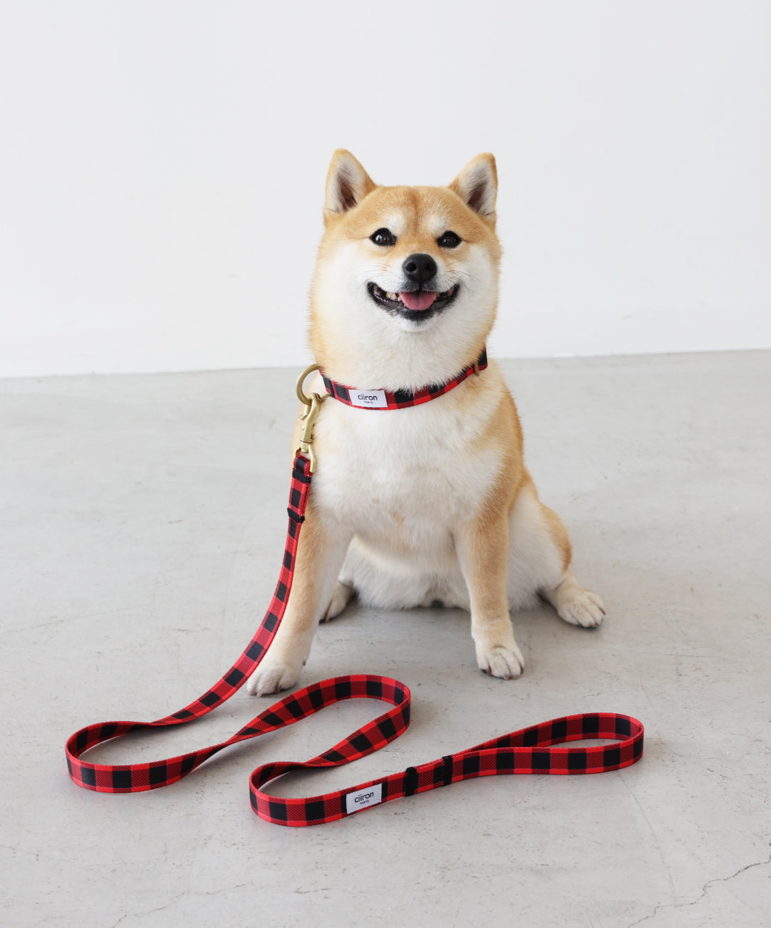 犬の首輪にインスパイアされたHermesCollier de Chien リング Collier de chien ring, small model | Hermès USA